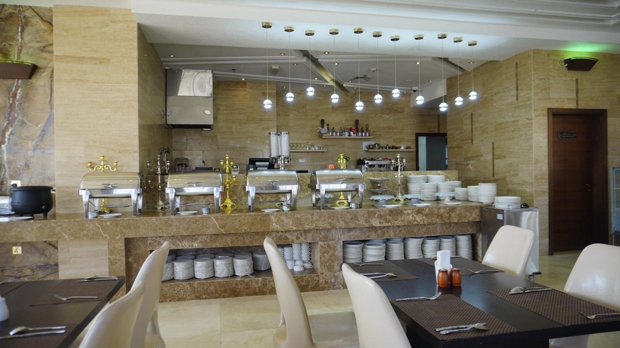 Bristol Hotel Salalah Exterior photo