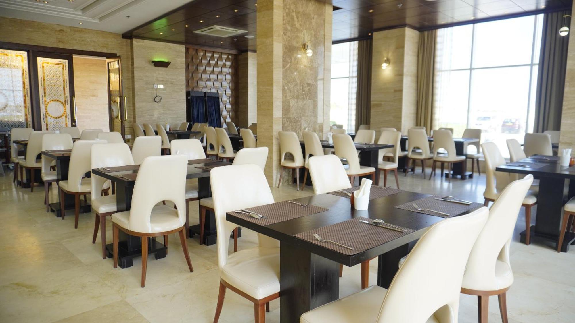 Bristol Hotel Salalah Exterior photo